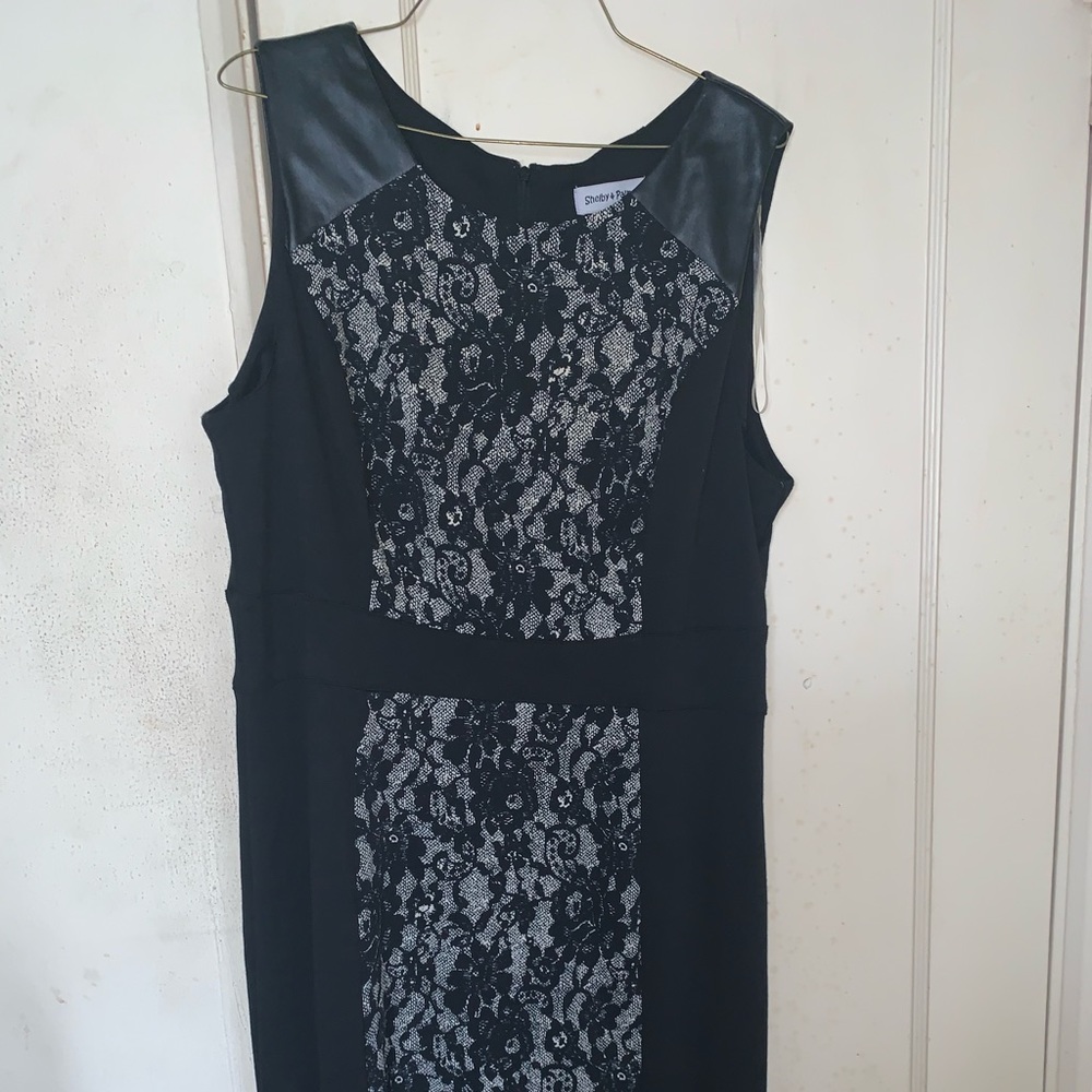 Dress - Picture 2 of 6